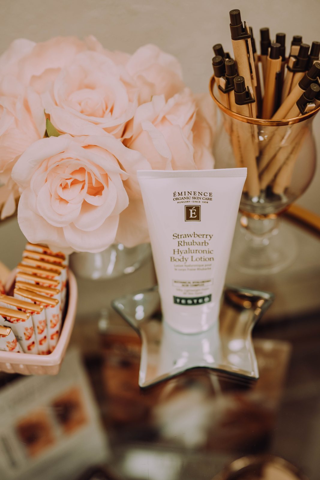 Body lotion with roses