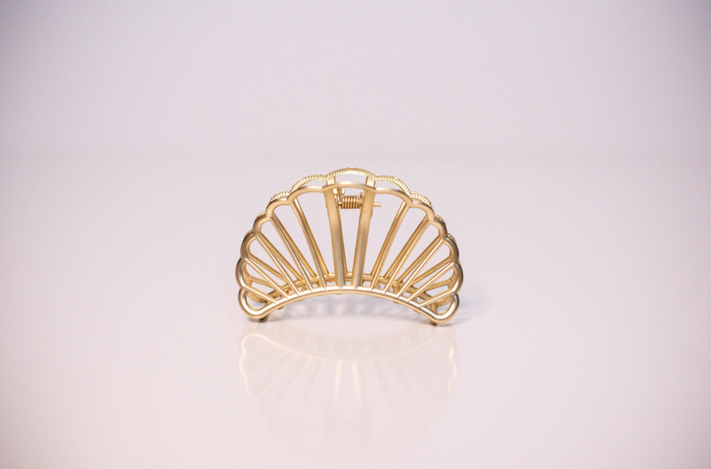 Seashell Claw Clip *GOLD